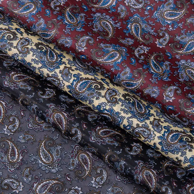 Quels sont les avantages compétitifs du tissu en taffetas en polyester imprimé 90T par rapport aux produits similaires?